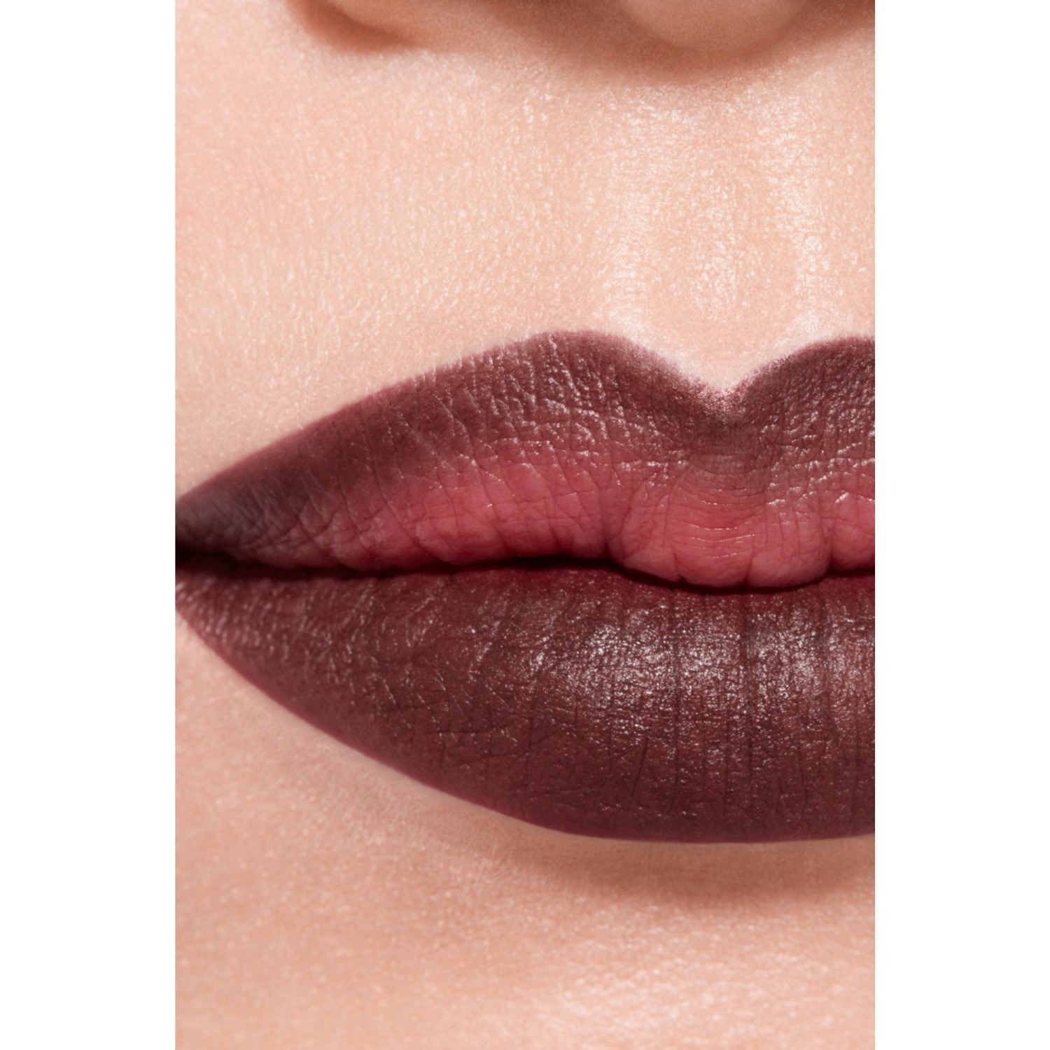 LÁPIZ CONTORNO DE LABIOS DE LARGA DURACIÓN